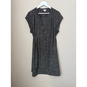 H&M Mama Pregnancy Maternity Dress Size XL Black White V-Neck Short Sleeve